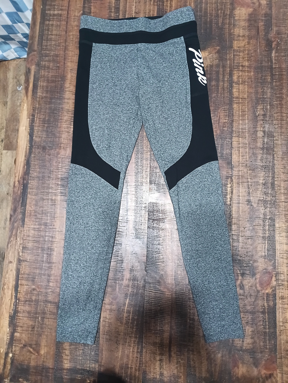 PINK Victoria's Secret Gray & Black Colorblock Leggings